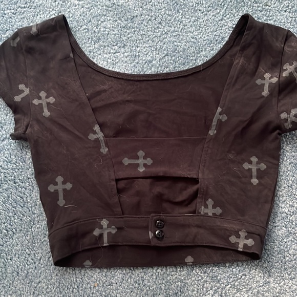 Nollie from Pac Sun, cropped cross shirt Small - Picture 2 of 2